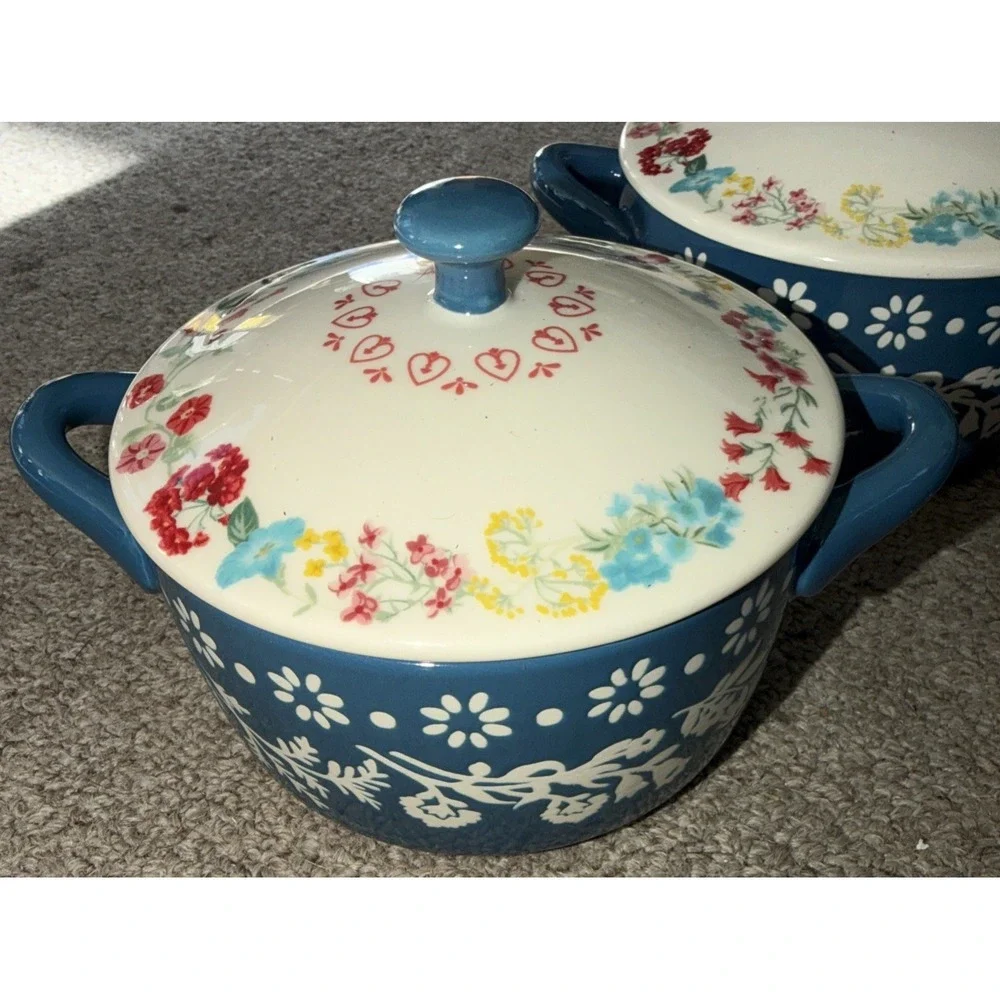 Lot‎ Of (4) Pioneer Woman Fancy Flourish Mini Cocotte with Lid 16 oz 4.5